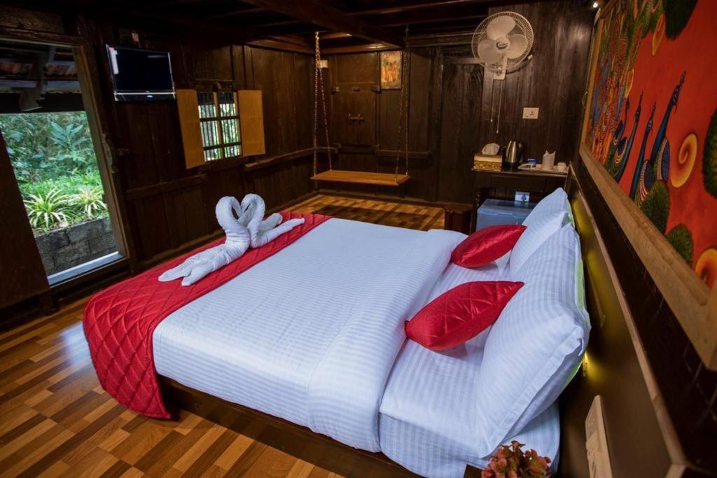 Traditional Kerala Villa มุนนาร์ ภายนอก รูปภาพ