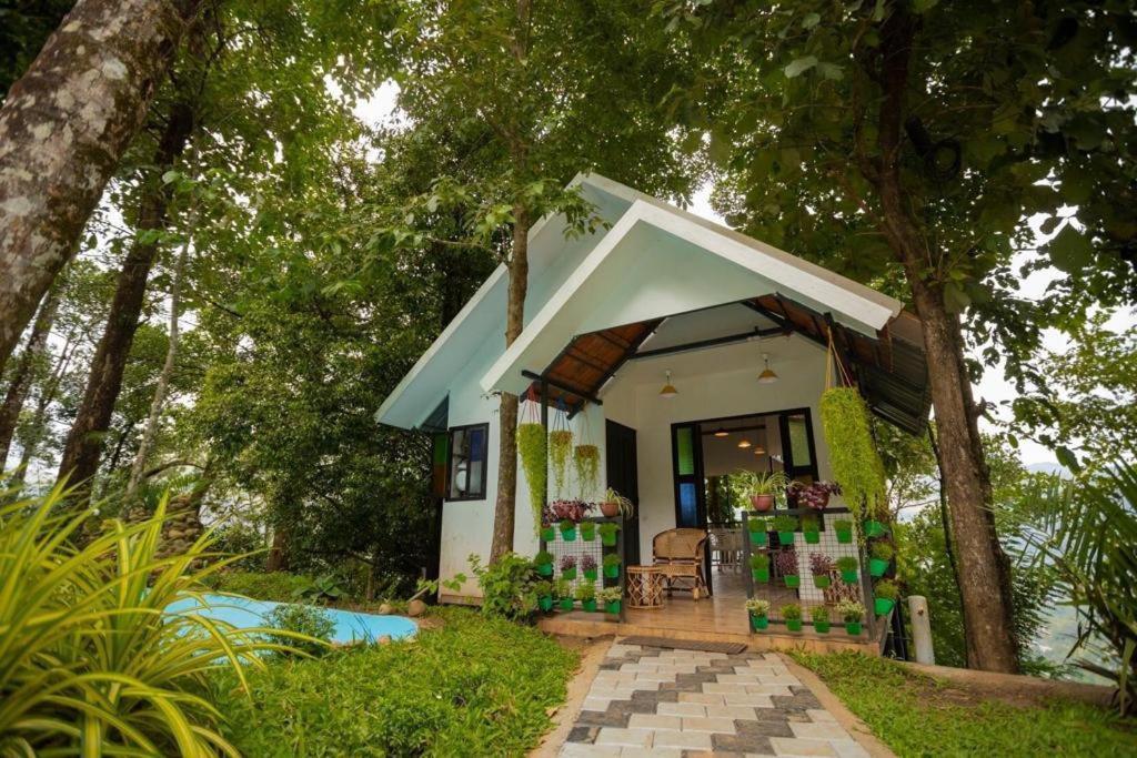 Traditional Kerala Villa มุนนาร์ ภายนอก รูปภาพ
