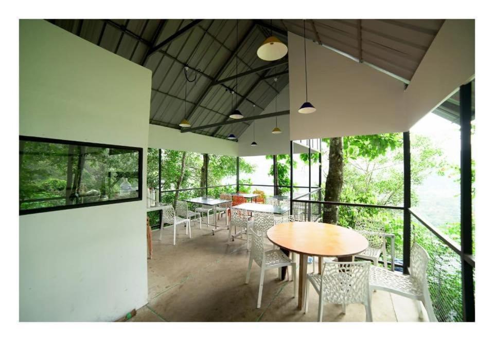 Traditional Kerala Villa มุนนาร์ ภายนอก รูปภาพ